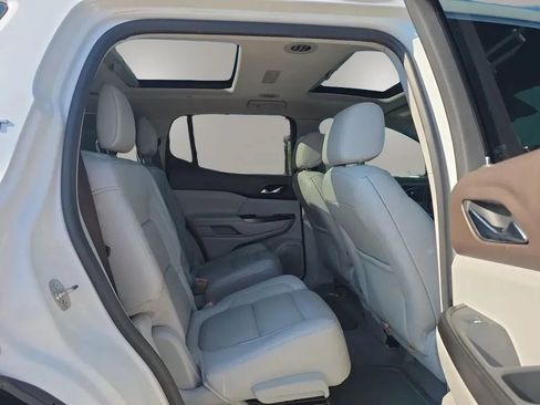 Used 2017 GMC Acadia SLT FWD image 45