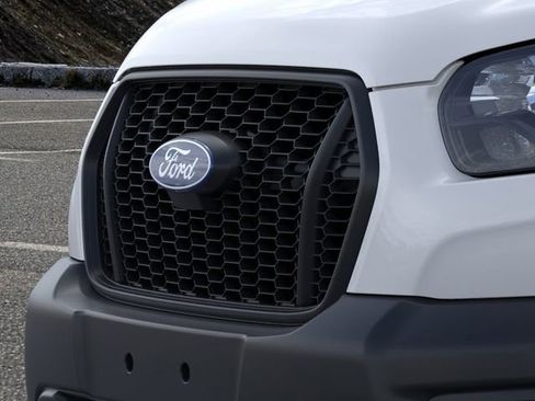 New 2026 Ford Transit 350 148 Medium Roof Wagon AWD image 17