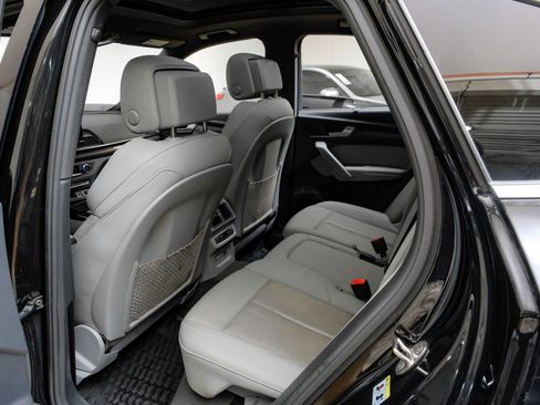 Used 2023 Audi Q5 2.0T Premium Plus w/ Premium Plus Package AWD/4WD image 41