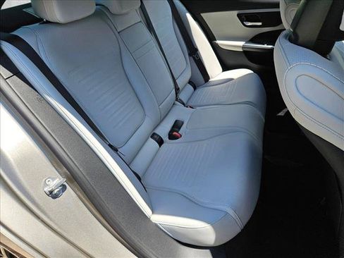 Used 2022 Mercedes-Benz C 300 Sedan image 18