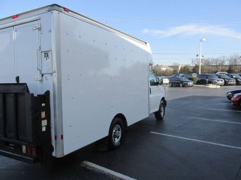 Used 2014 Chevrolet Express 3500 RWD image 38