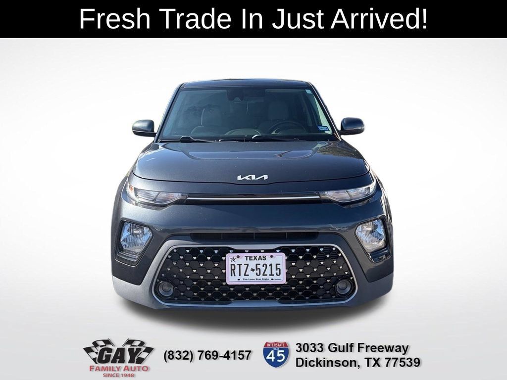 Used 2022 Kia Soul EX FWD image 2