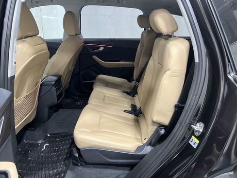 Used 2025 Audi Q7 3.0T Premium Plus AWD/4WD image 6