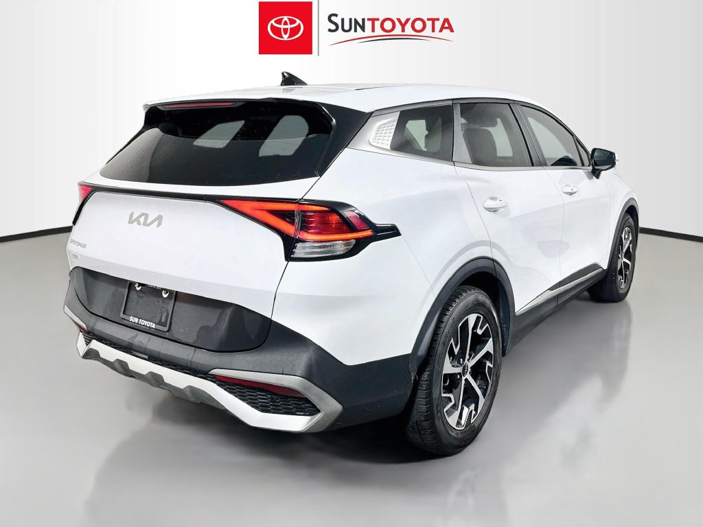Used 2023 Kia Sportage EX FWD image 4