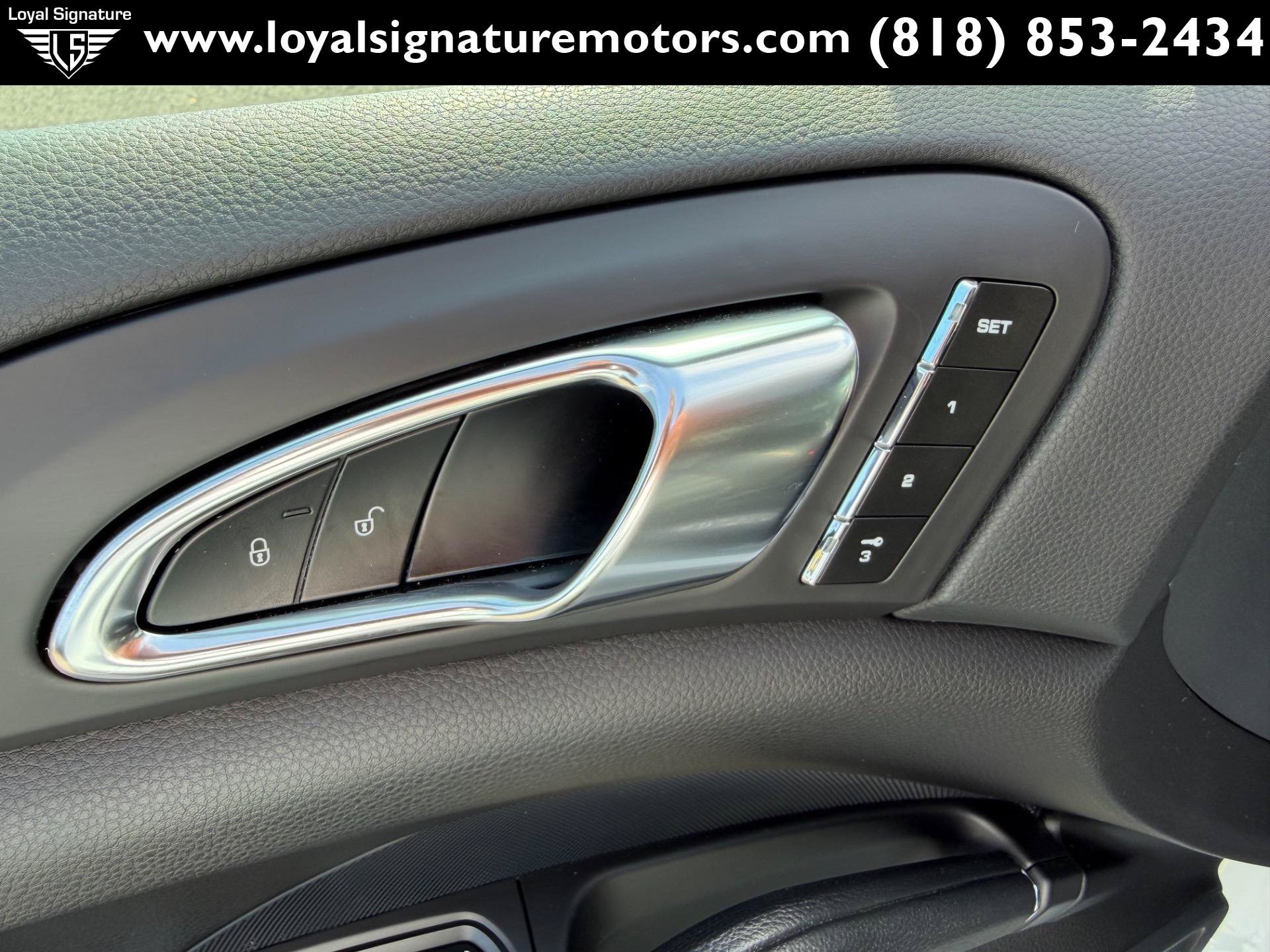 Used 2014 Porsche Cayenne Platinum Edition AWD/4WD image 22