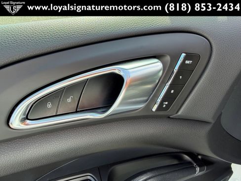 Used 2014 Porsche Cayenne Platinum Edition AWD/4WD image 22