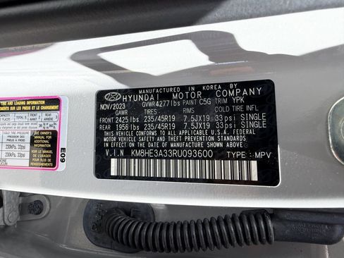 Used 2024 Hyundai Kona Limited FWD image 45
