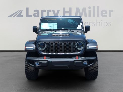 New 2026 Jeep Gladiator Mojave AWD/4WD image 8