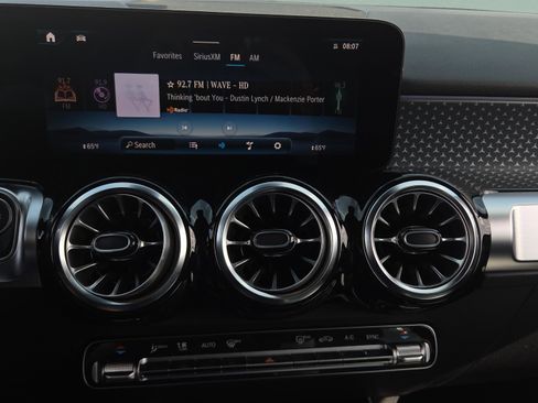 Certified 2026 Mercedes-Benz GLB 250 image 27