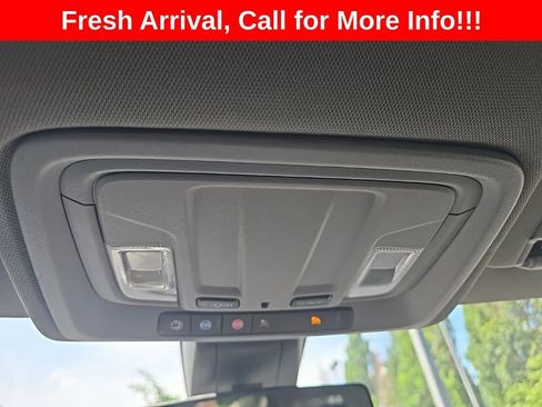 Used 2021 Chevrolet Silverado 1500 Custom w/ Safety Confidence Package AWD/4WD image 17
