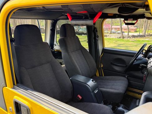 Used 2003 Jeep Wrangler X image 47