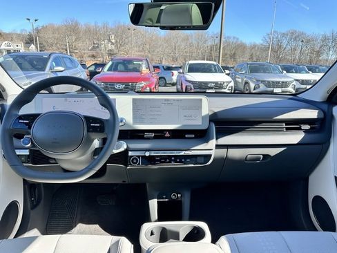 New 2024 Hyundai Ioniq 5 Limited image 13
