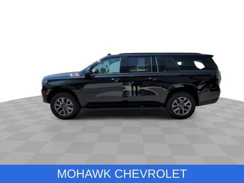 Used 2023 Chevrolet Suburban Z71 w/ Luxury Package AWD/4WD image 5