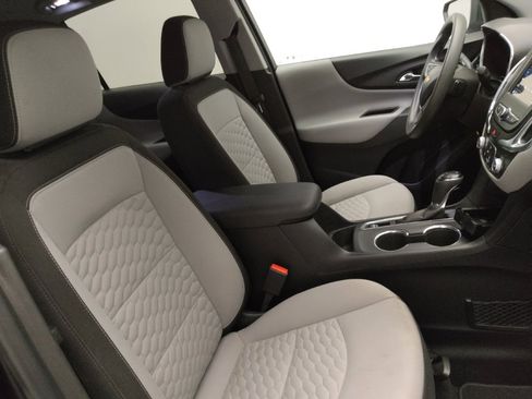 Used 2019 Chevrolet Equinox LT FWD image 21
