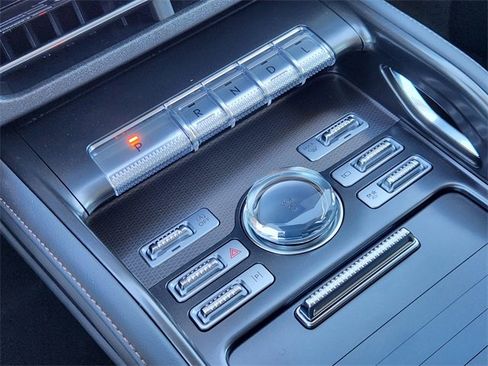 New 2026 Lincoln Nautilus Premier w/ Jet Appearance Package image 19