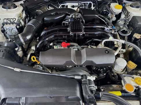 Used 2015 Subaru Crosstrek 2.0i Premium image 36