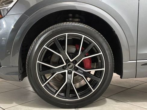 Used 2022 Audi Q8 Premium Plus image 15