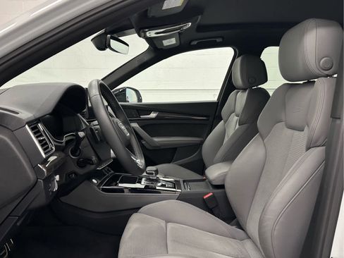 Used 2024 Audi SQ5 Prestige AWD/4WD image 11