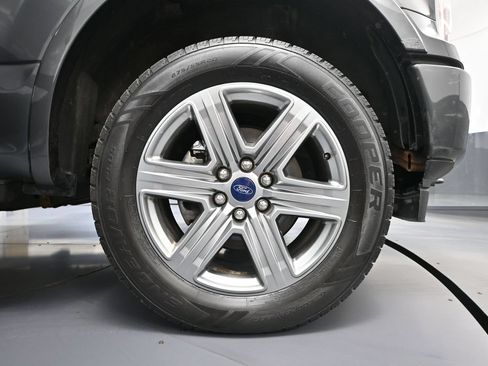 Used 2019 Ford F150 XLT w/ Equipment Group 302A Luxury AWD/4WD image 18