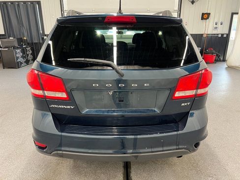 Used 2014 Dodge Journey SXT w/ Flexible Seating Group FWD image 5