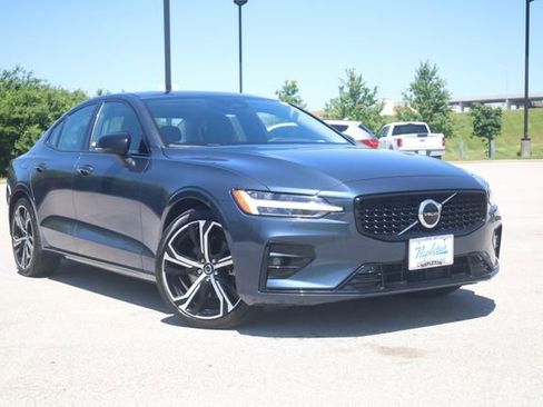 Used 2024 Volvo S60 B5 Core AWD/4WD image 2