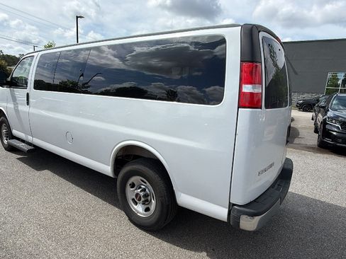 Used 2025 GMC Savana 3500 LT w/ LT Preferred Equipment Group RWD image 10