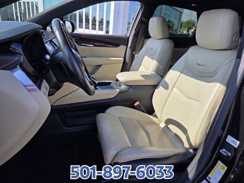 Used 2017 Cadillac XT5 Premium Luxury w/ LPO, Wheel Lock Package AWD/4WD image 9