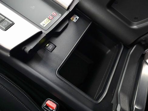 Used 2025 Lexus LX 700h F Sport image 37