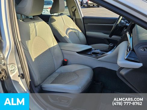 Used 2023 Toyota Camry XSE image 17