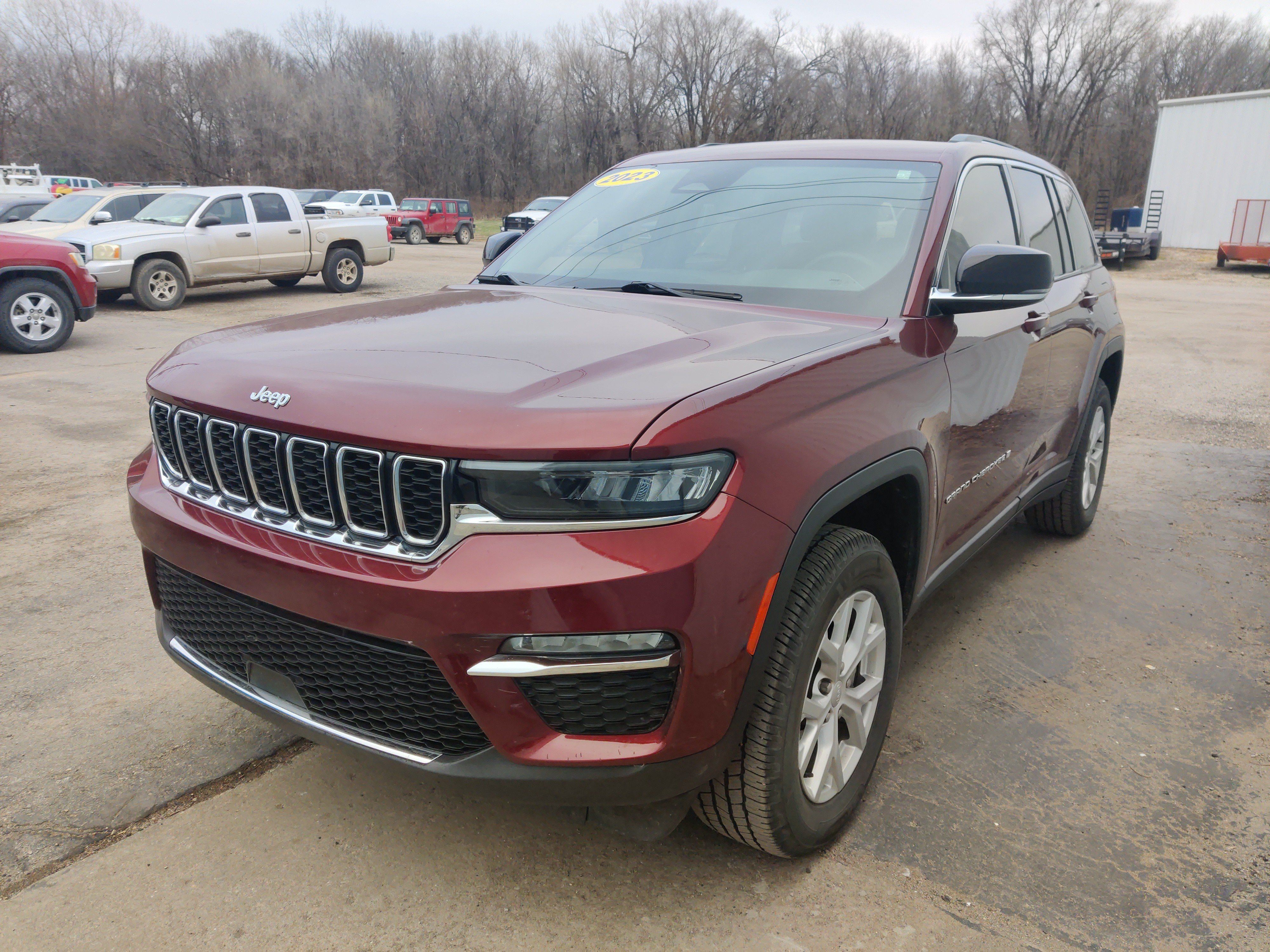Used 2023 Jeep Grand Cherokee Limited AWD/4WD image 8