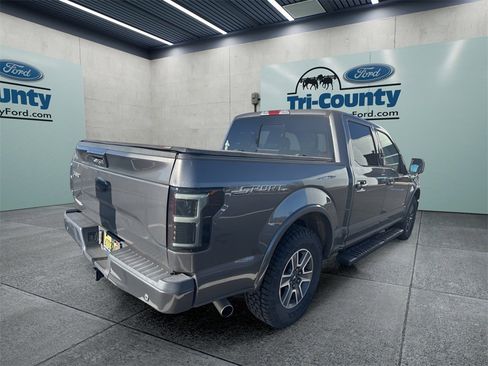 Used 2015 Ford F150 Lariat image 6