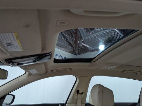 Used 2020 BMW 740i w/ Cold Weather Package image 27