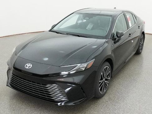 New 2026 Toyota Camry XLE AWD/4WD image 3