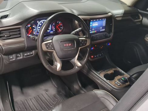 Used 2020 GMC Acadia Denali w/ Technology Package AWD/4WD image 12