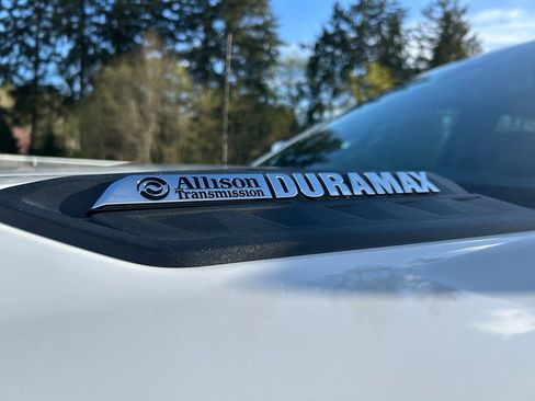 Used 2022 Chevrolet Silverado 3500 High Country w/ Safety Package II image 31