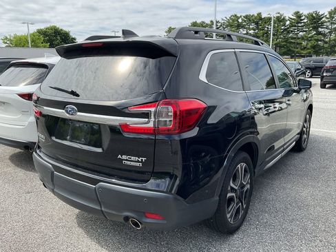 Used 2023 Subaru Ascent Touring AWD/4WD image 9