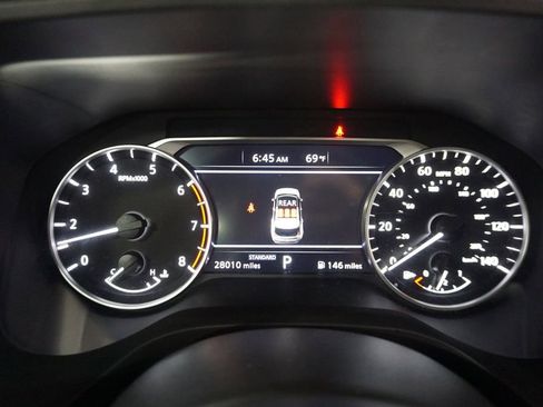 Used 2023 Nissan Rogue S image 7