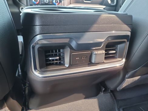 Used 2022 GMC Sierra 1500 Denali w/ Driver Alert Package II AWD/4WD image 14