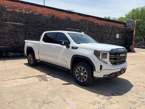 Used 2024 GMC Sierra 1500 AT4 w/ Technology Package AWD/4WD image 7