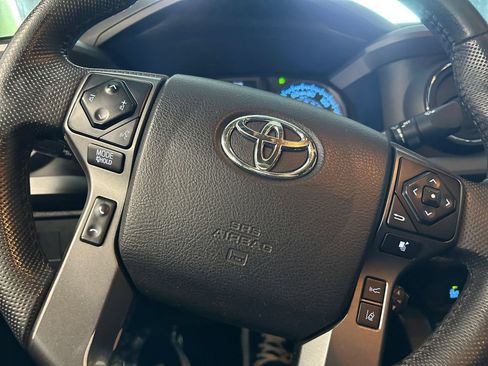 Used 2021 Toyota Tacoma 4x4 Double Cab image 27