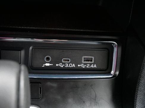 Used 2023 Subaru Ascent Premium AWD/4WD image 38