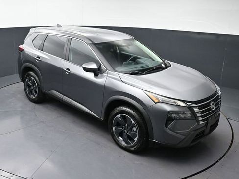 Used 2024 Nissan Rogue SV image 27