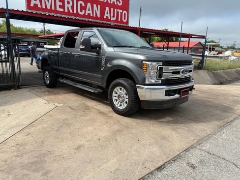 Used 2019 Ford F250 XL w/ STX Appearance Package AWD/4WD image 5