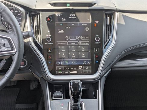 New 2025 Subaru Outback Limited image 18