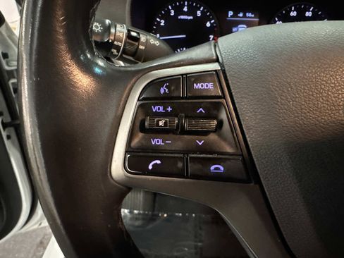 Used 2019 Hyundai Accent Limited image 32