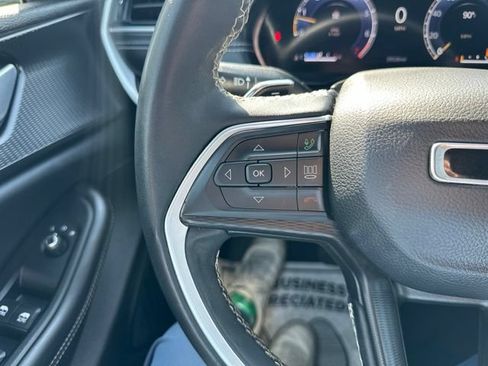 Certified 2024 Jeep Grand Cherokee Altitude AWD/4WD image 22