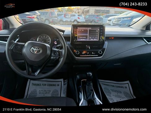 Used 2020 Toyota Corolla LE image 17