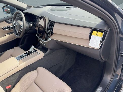 New 2026 Volvo XC90 T8 Ultra image 31