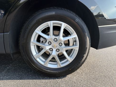 Used 2024 Chevrolet Equinox LT FWD image 20