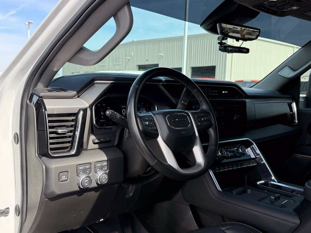 Used 2024 GMC Sierra 2500 Denali w/ Denali Reserve Package AWD/4WD image 4